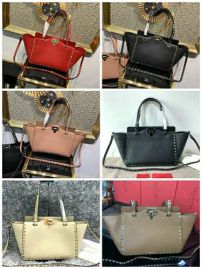 Picture of Valentino Lady Handbags _SKUfw139062588fw